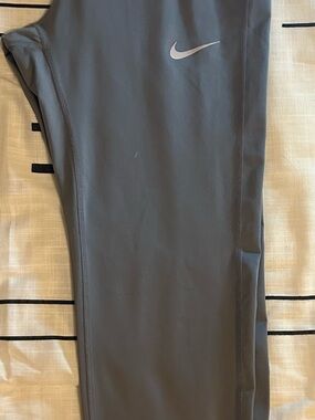 EXCELLENT Nike Epic Fast Running Leggings - Womens-Size L - Gray/Taupe